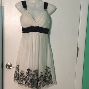 Juniors’ Taboo Dress